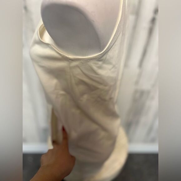 Dress - Picture 5 of 8